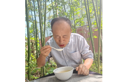 2025 健康飲食趨勢：天然食材成主流，隨州葛根粉走進老年人餐桌