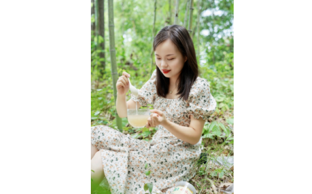 為何99%漂亮女性每天都在喝一杯有機野生葛根粉？